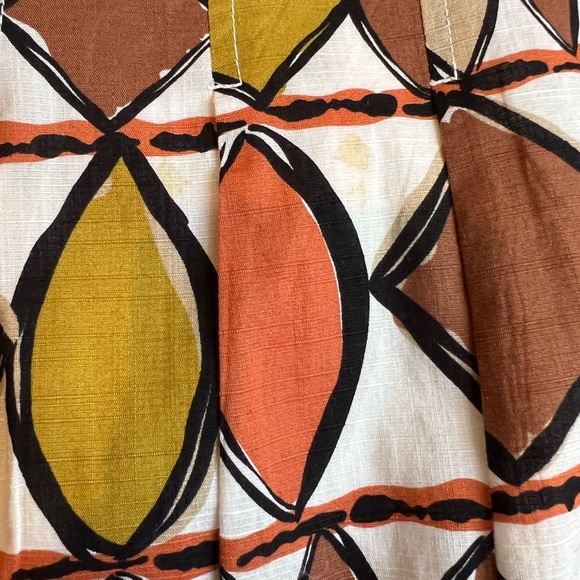 BCBG maxazria women top and skirt set - top: size L; skirt: size:6 - Picture 10 of 14